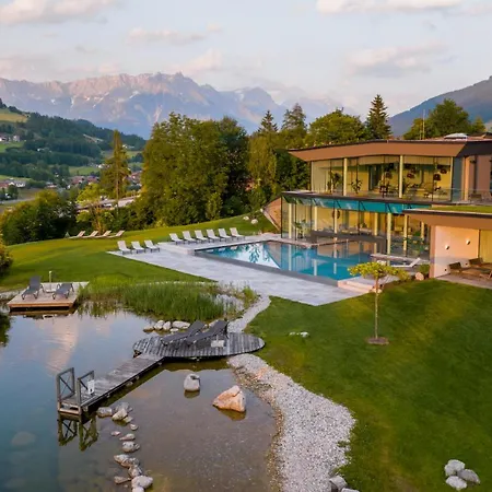 فندق Naturresort Puradies 4*