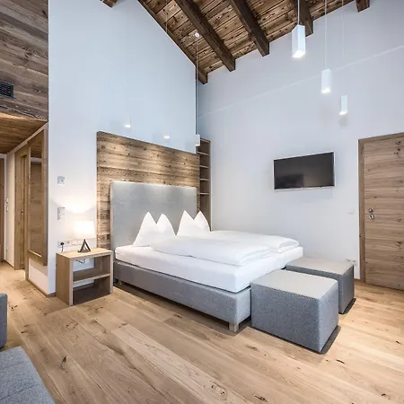 Naturresort Puradies فندق ليوغانغ