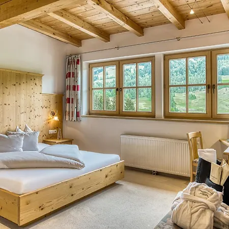 فندق Naturresort Puradies 4*
